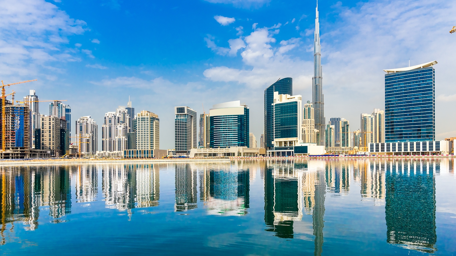 1600x900 dubai skyline