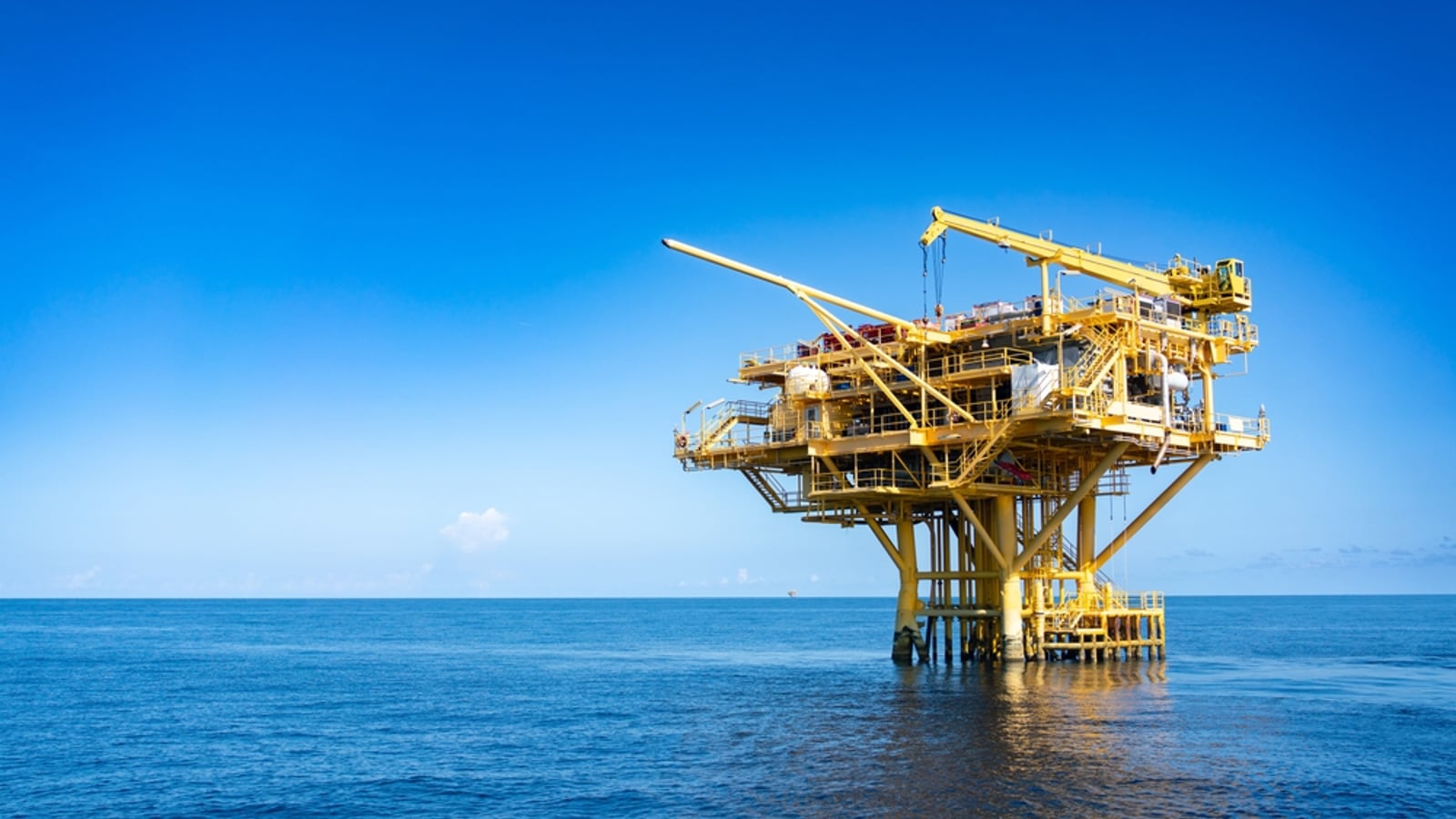 Offshore oil and gas wellhead remote platform