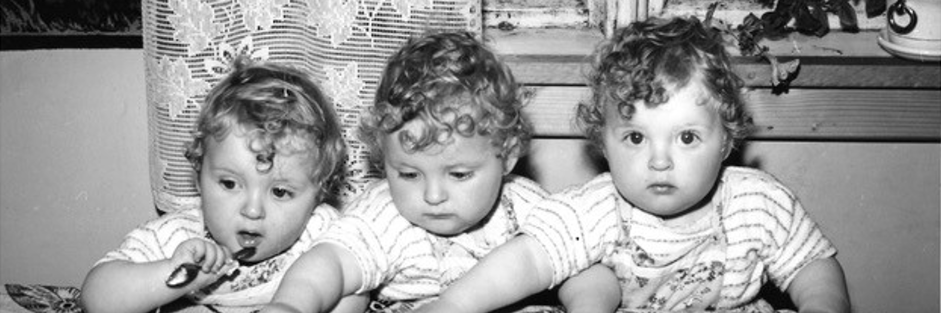Triplets baby photo_heroimage