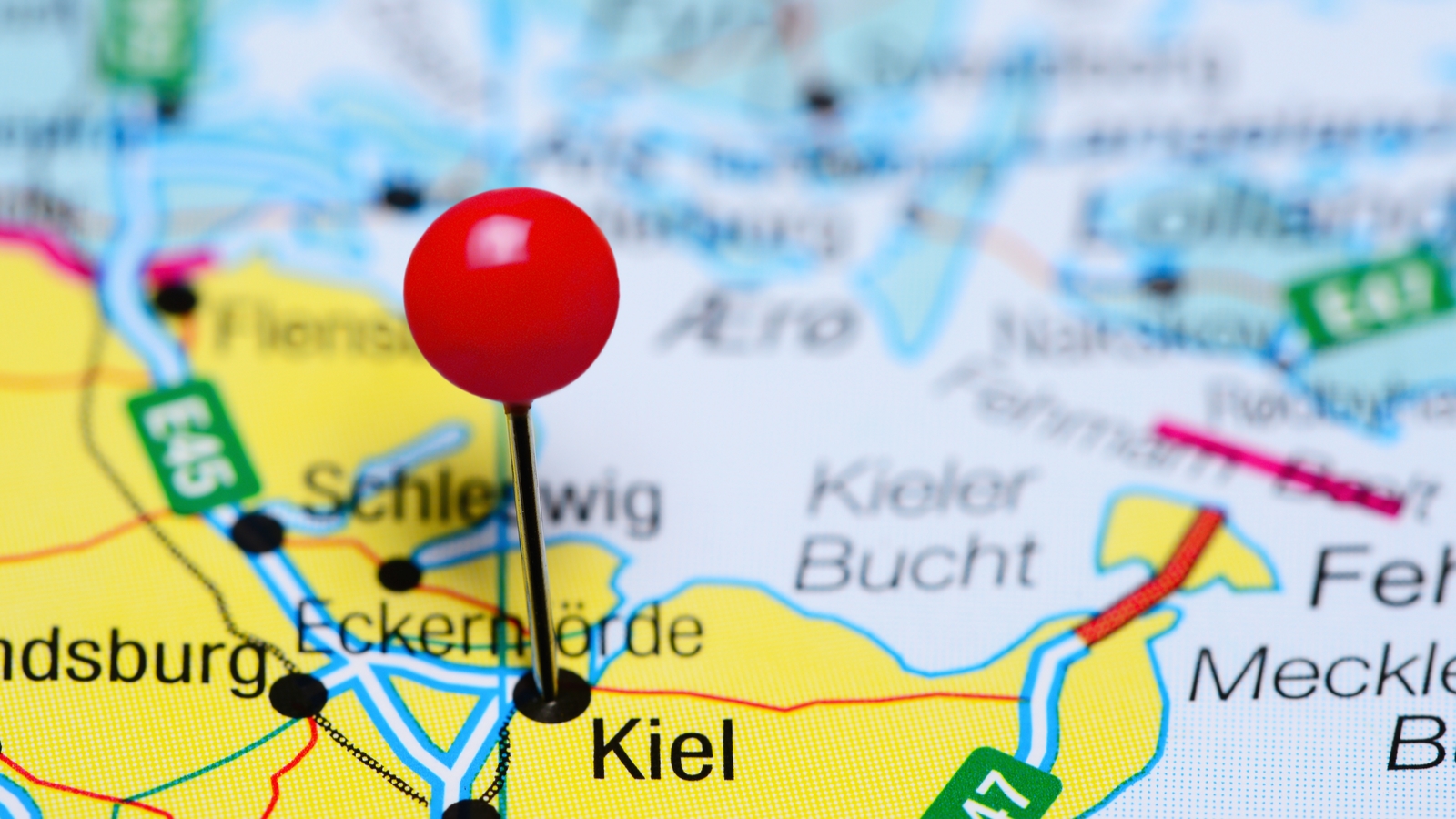 1600 x 900 kiel port 1600 x 900 kiel port