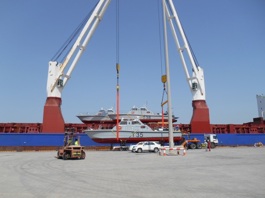 1600 X 1200 Shipment of patrol boats middle east