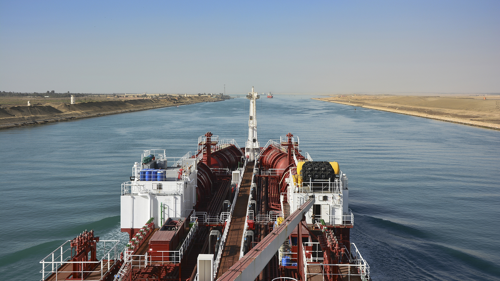 1600 X 900 suez canal rebate guide - navigating