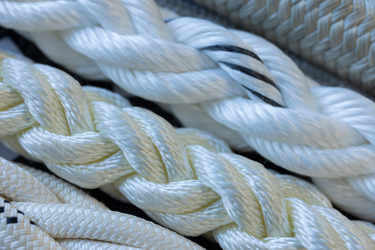 https://www.wilhelmsen.com/globalassets/ships-service/ropes/images/ropes-top-view.jpg