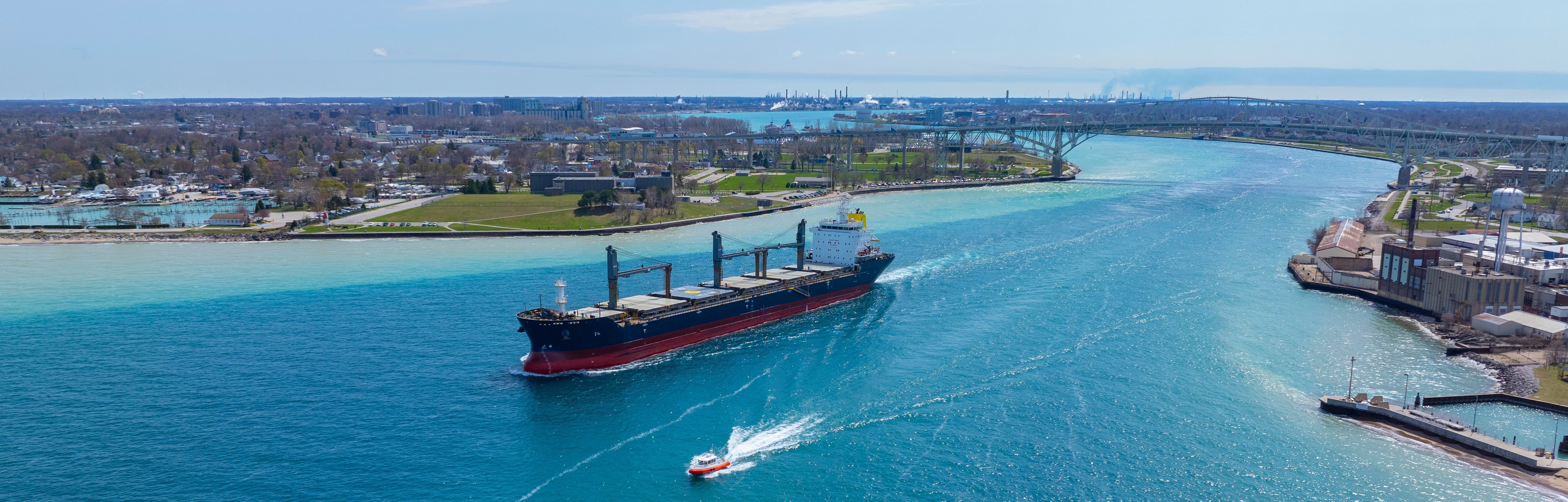 Bulk carrier USA 5000 x 1600